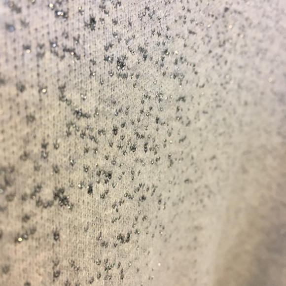 Express Sweater - Picture 4 of 5